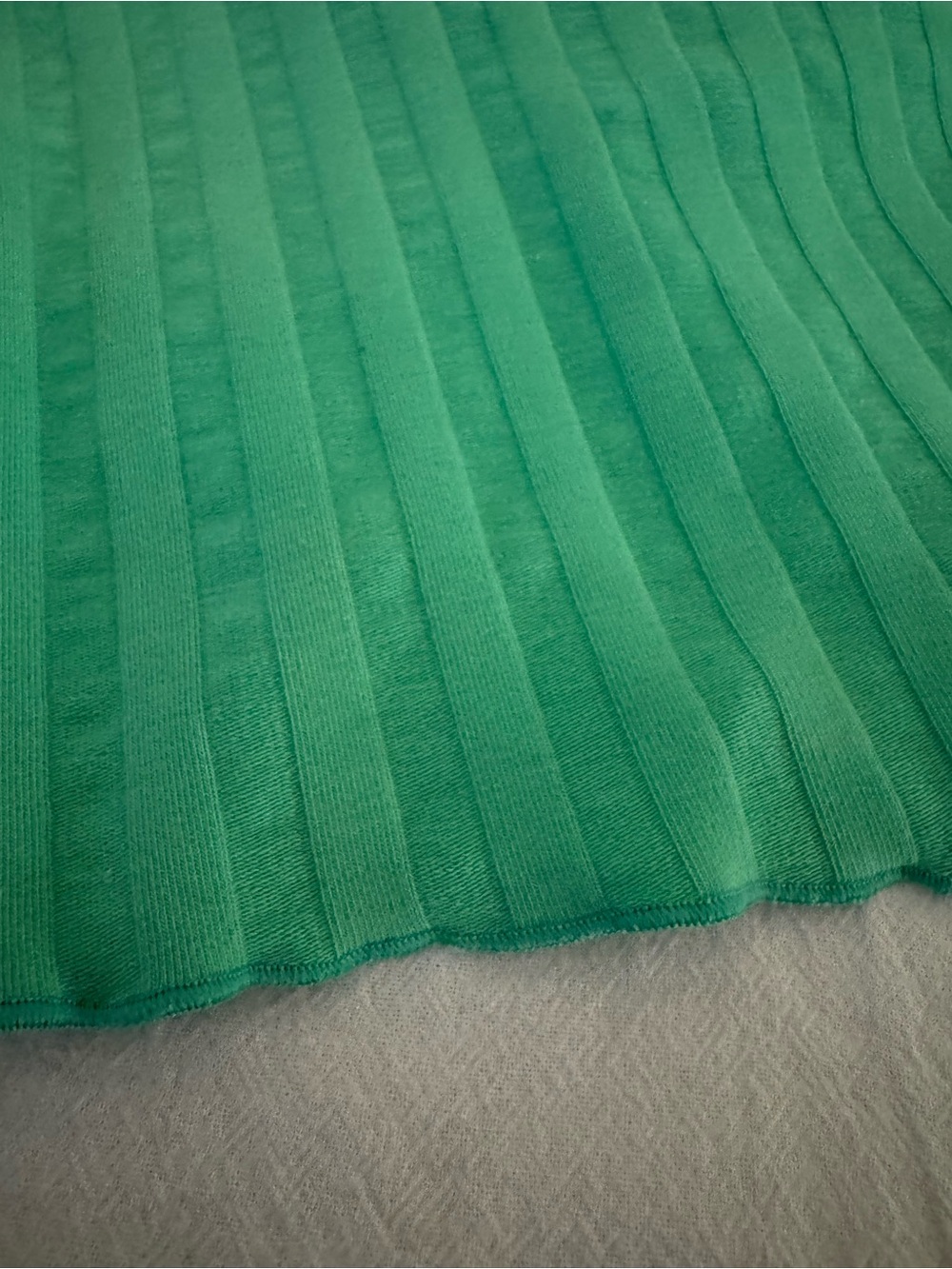 Green Square-Neck Ribbed Crop Top - Picture 4 of 4